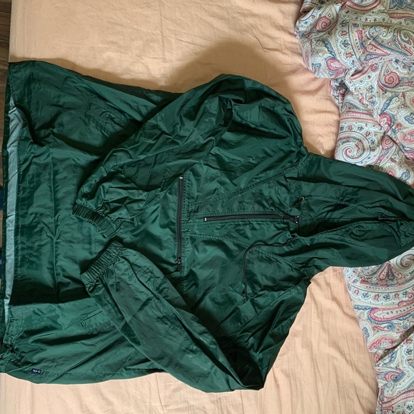 GAP Raincoat - Picture 2 of 5